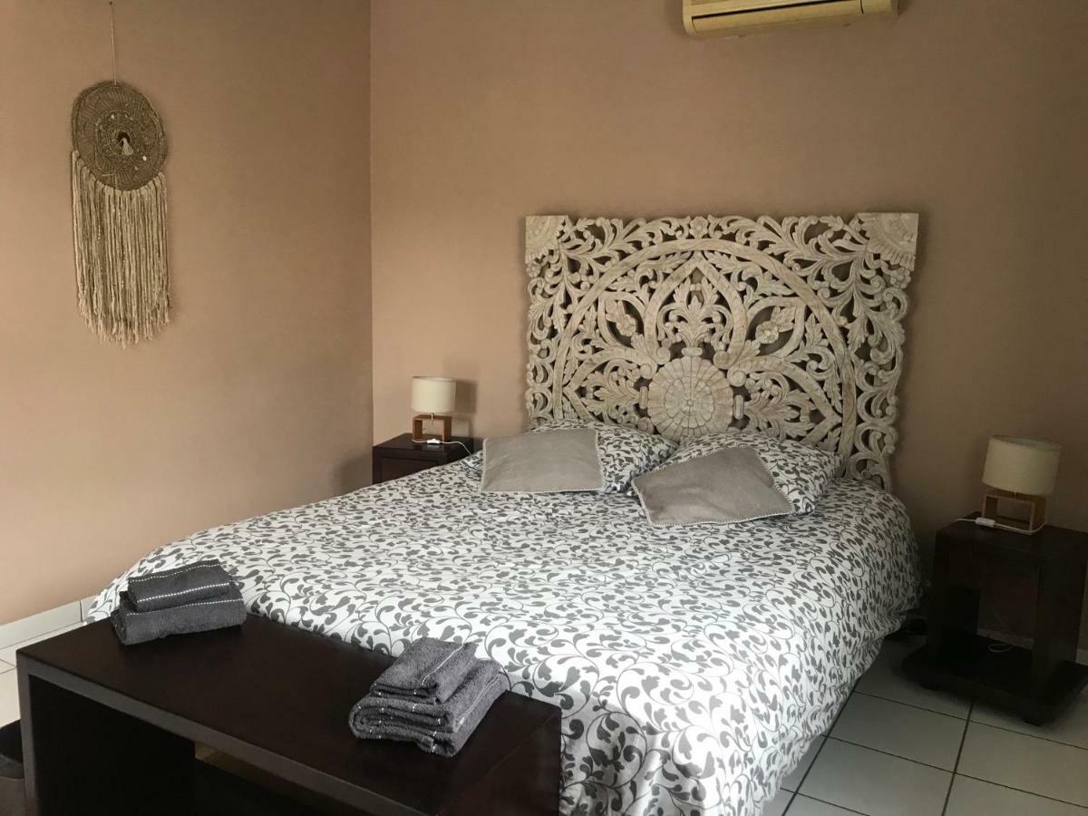 Maison Créole avec 2 chambres Saint Pierre Extérieur photo